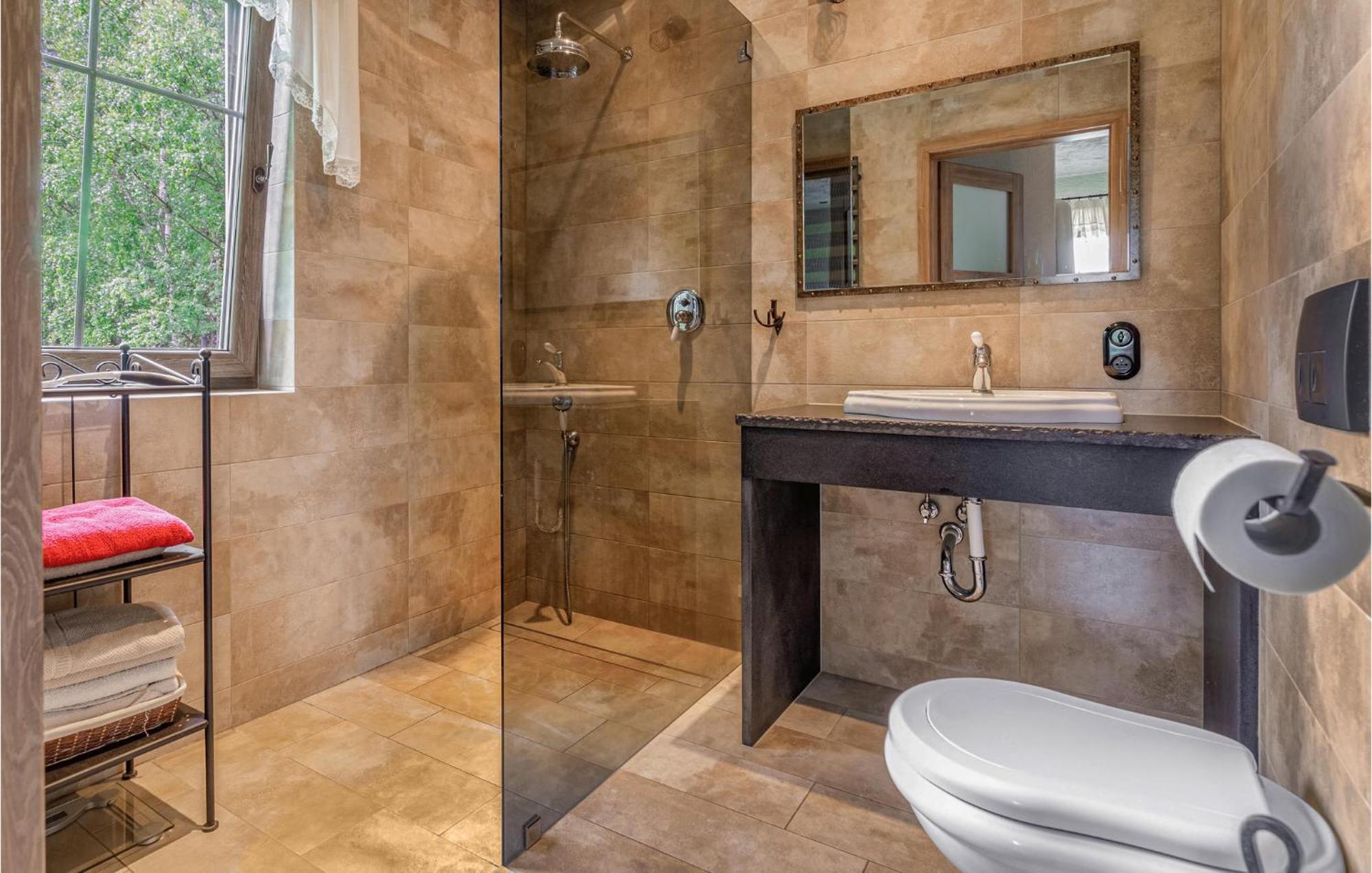 Amazing Home In Gniewino With Kitchen Exteriör bild